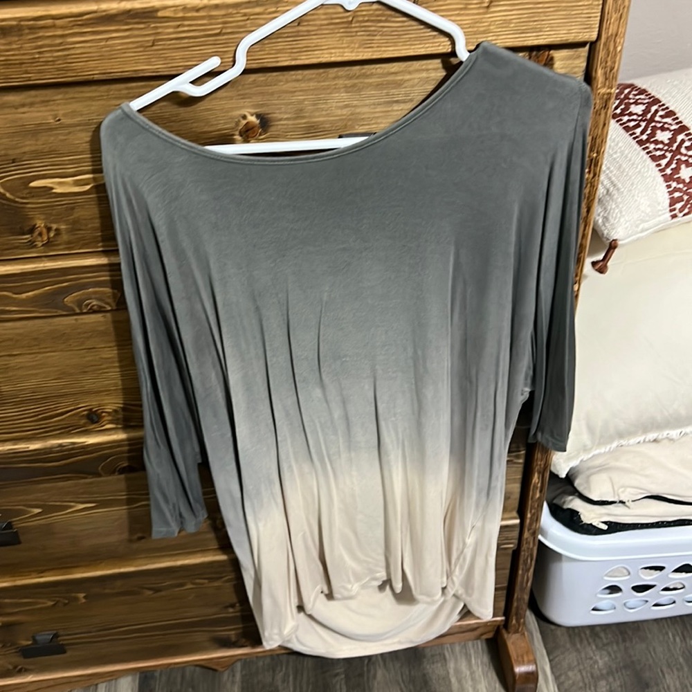 Easel Open Back Tunic